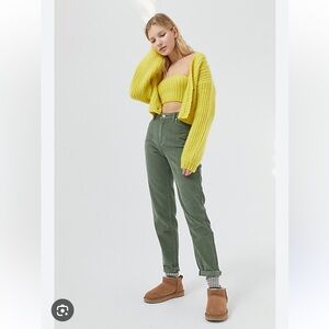 BDG Urban Outfitters HIGH RISE MOM CORDUROY cotton olive green 34 (XL- 14/16)